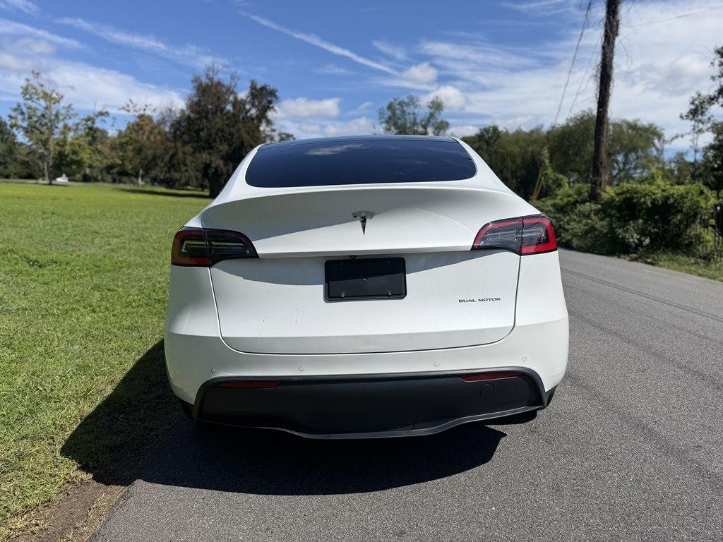 Tesla Model Y  2021