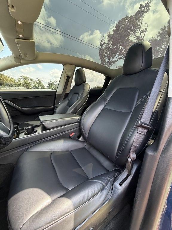 Tesla Model Y  2020