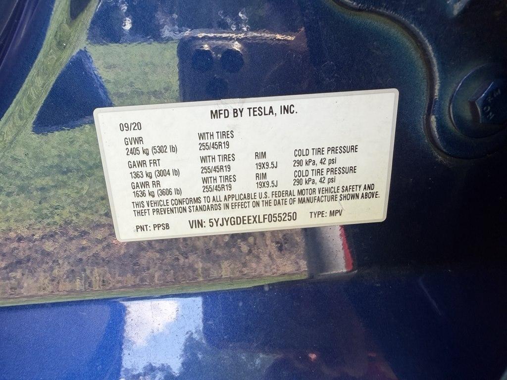 Tesla Model Y  2020