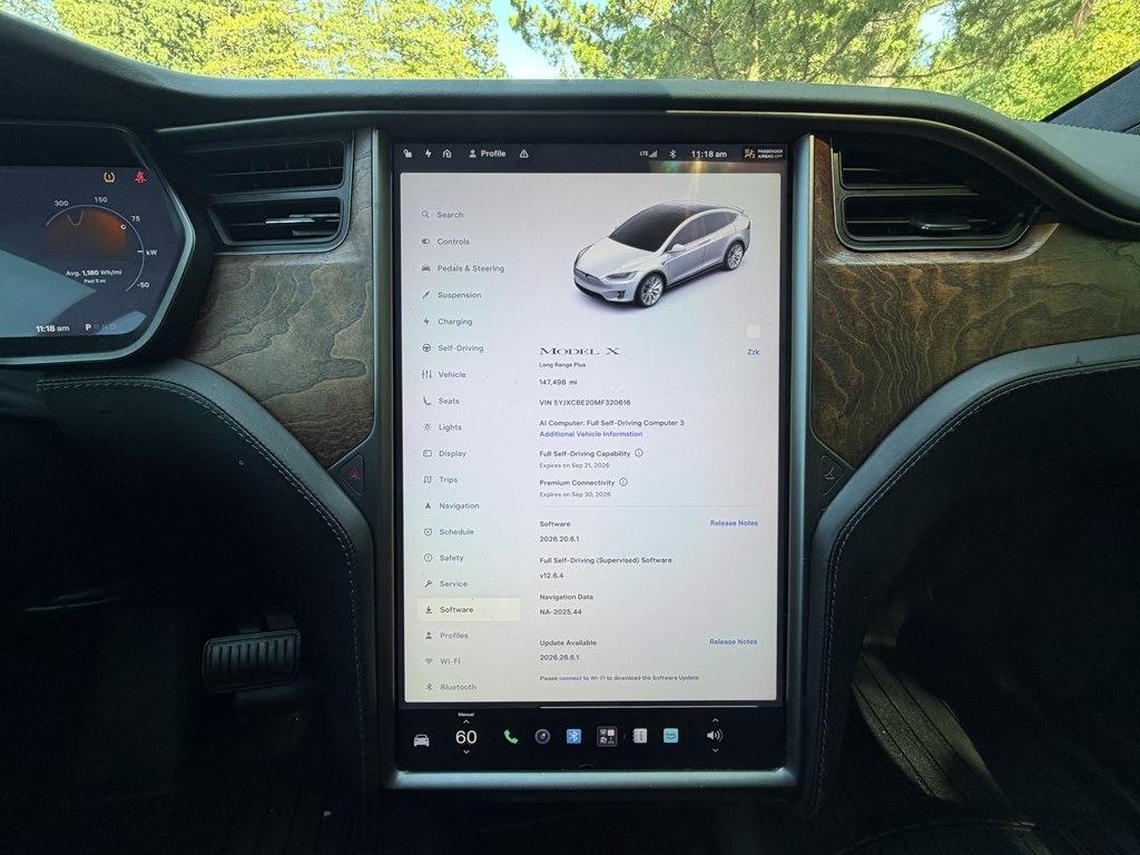 Tesla Model X  2021