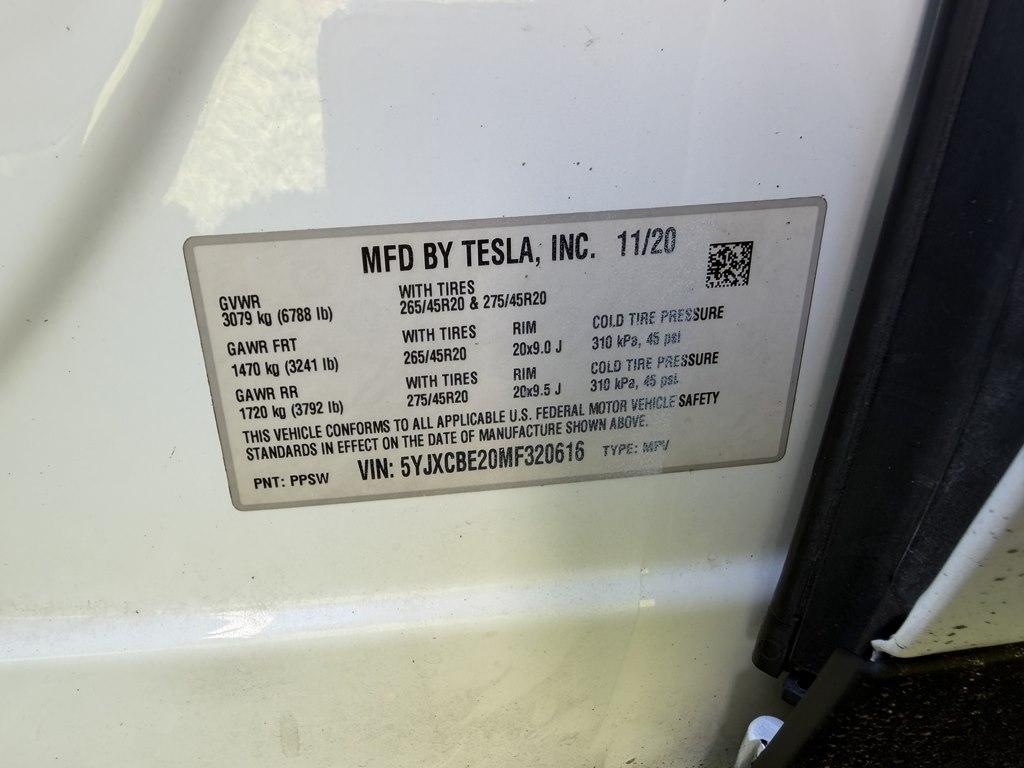 Tesla Model X  2021