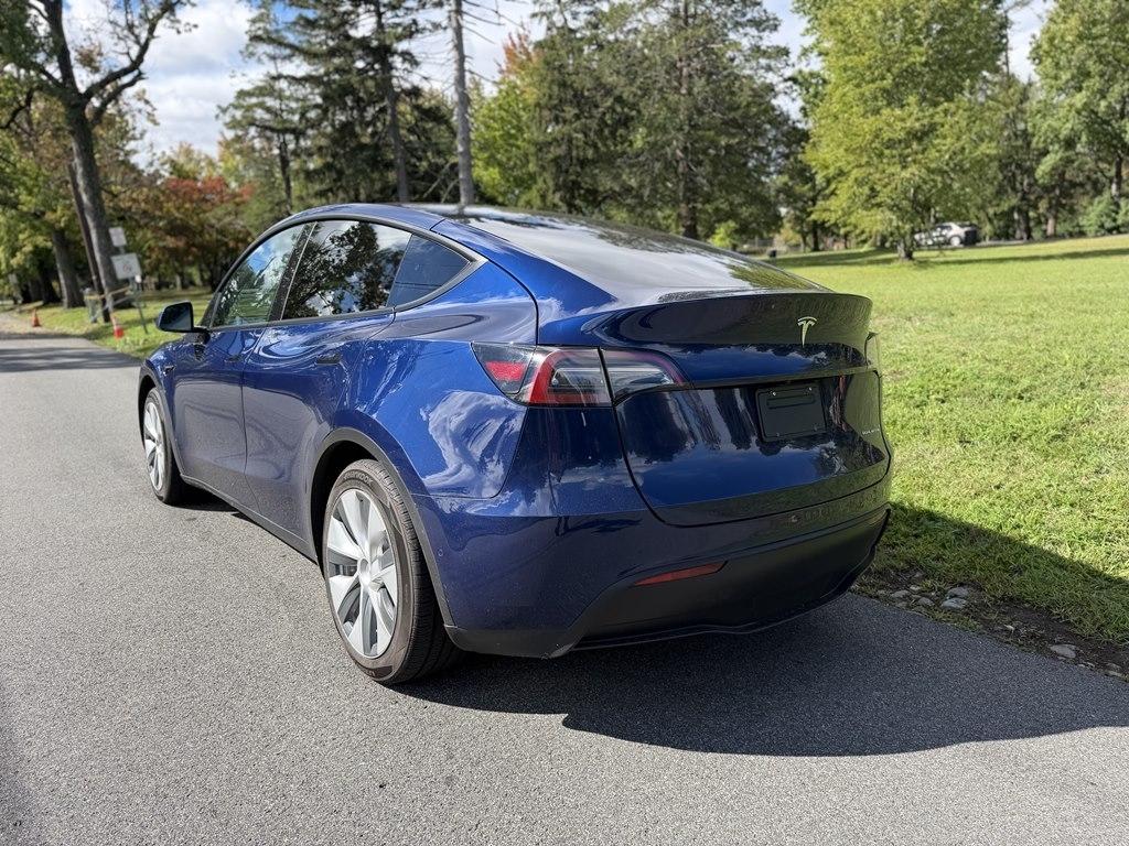 Tesla Model Y  2022