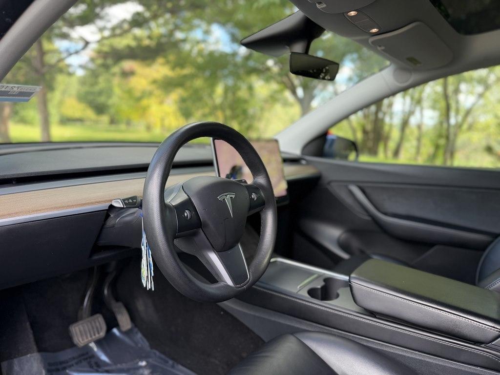 Tesla Model Y  2022
