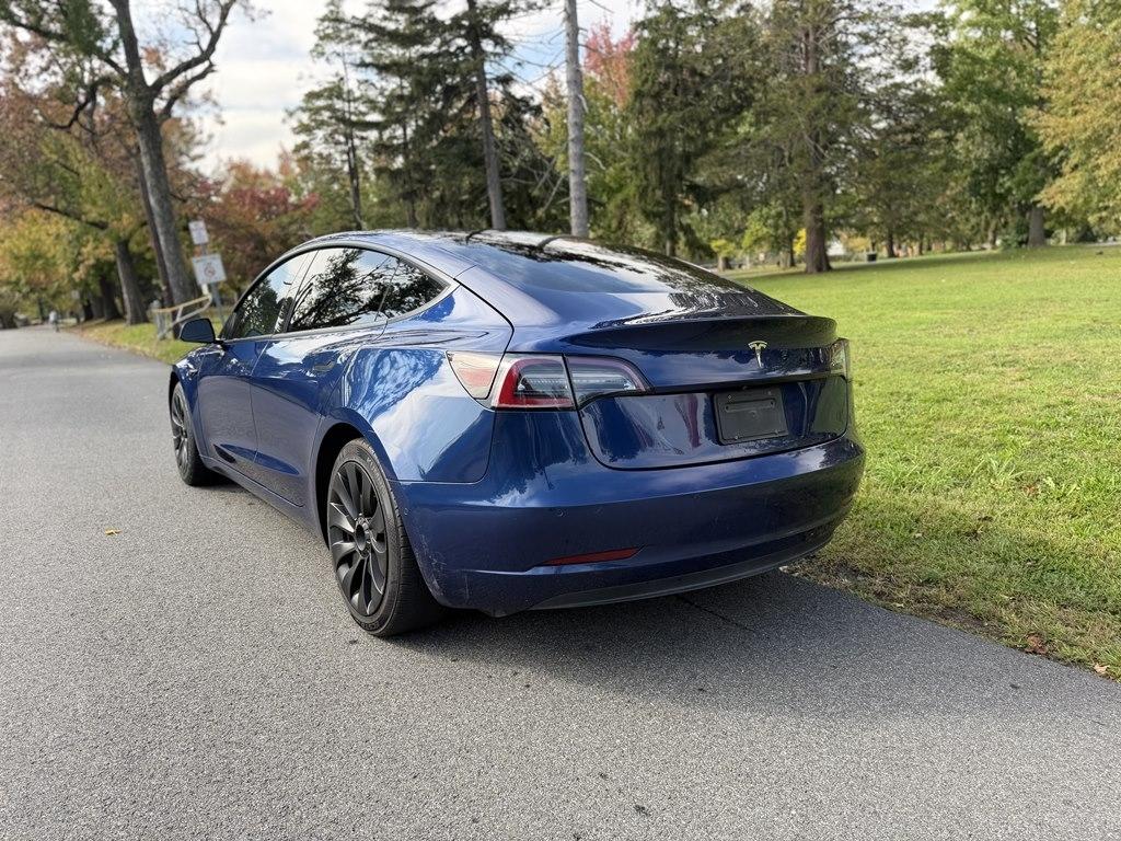 Tesla Model 3  2022