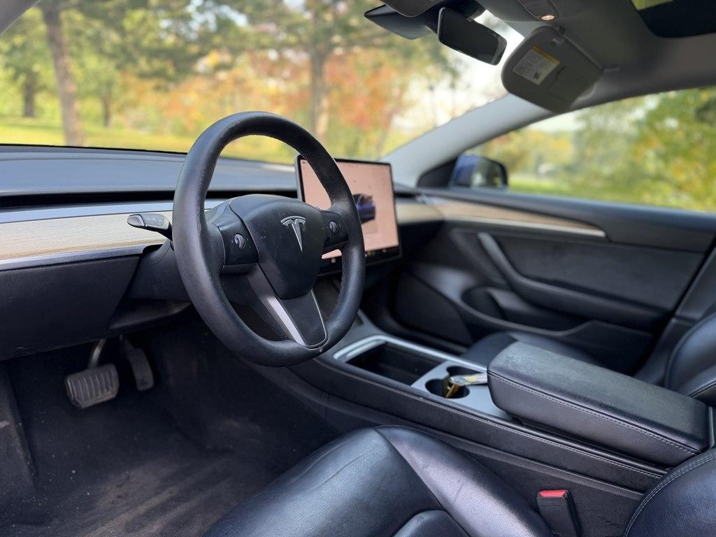 Tesla Model 3  2022