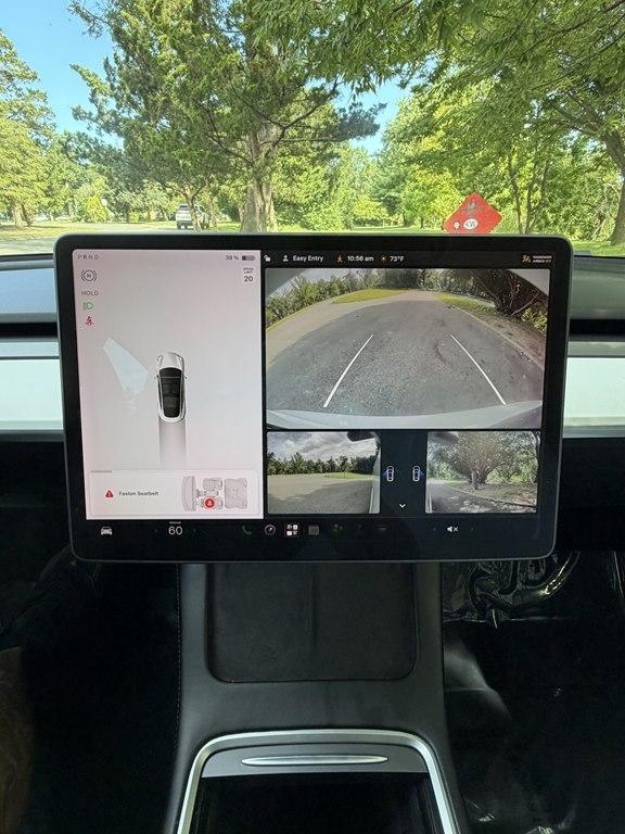 Tesla Model 3 photo 13