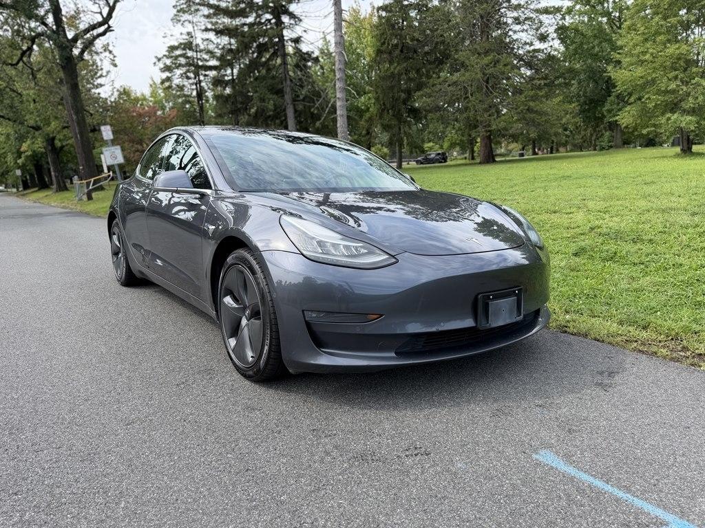 Tesla Model 3  2018