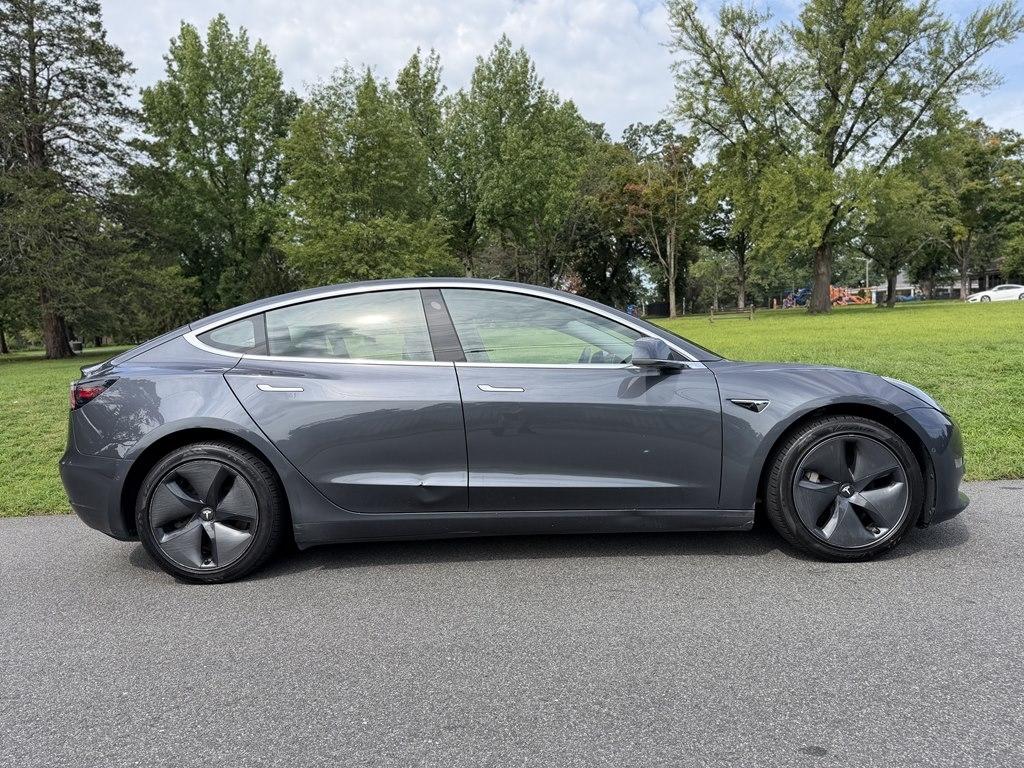 Tesla Model 3  2018