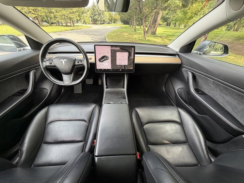 Tesla Model 3  2018