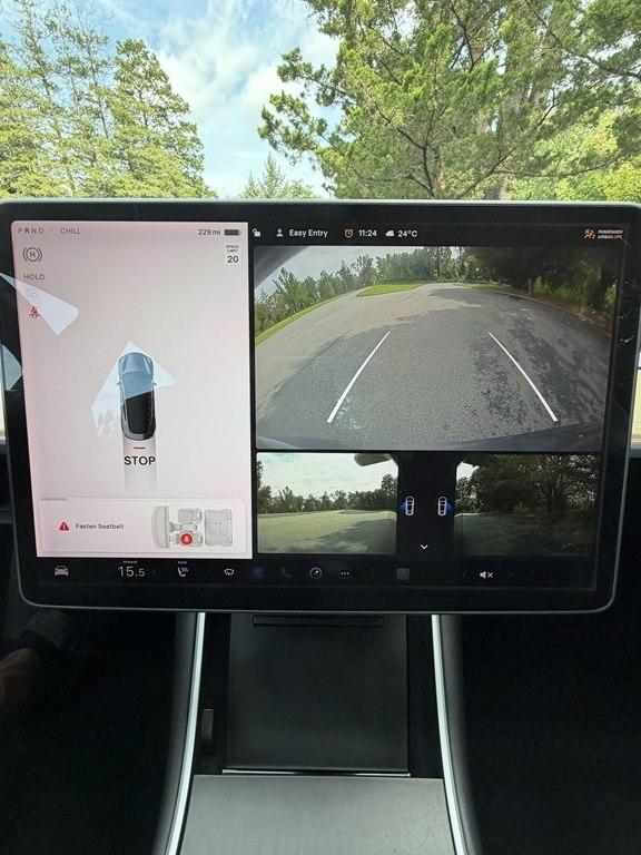 Tesla Model 3  2018