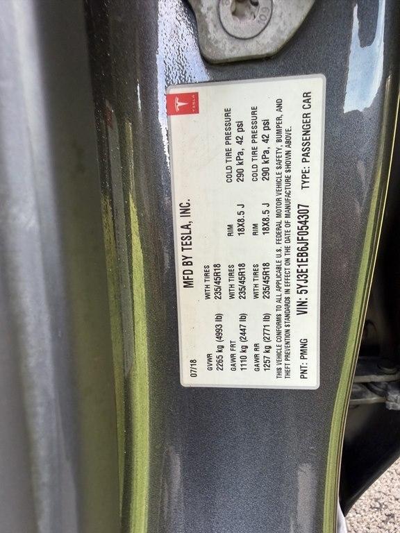 Tesla Model 3  2018