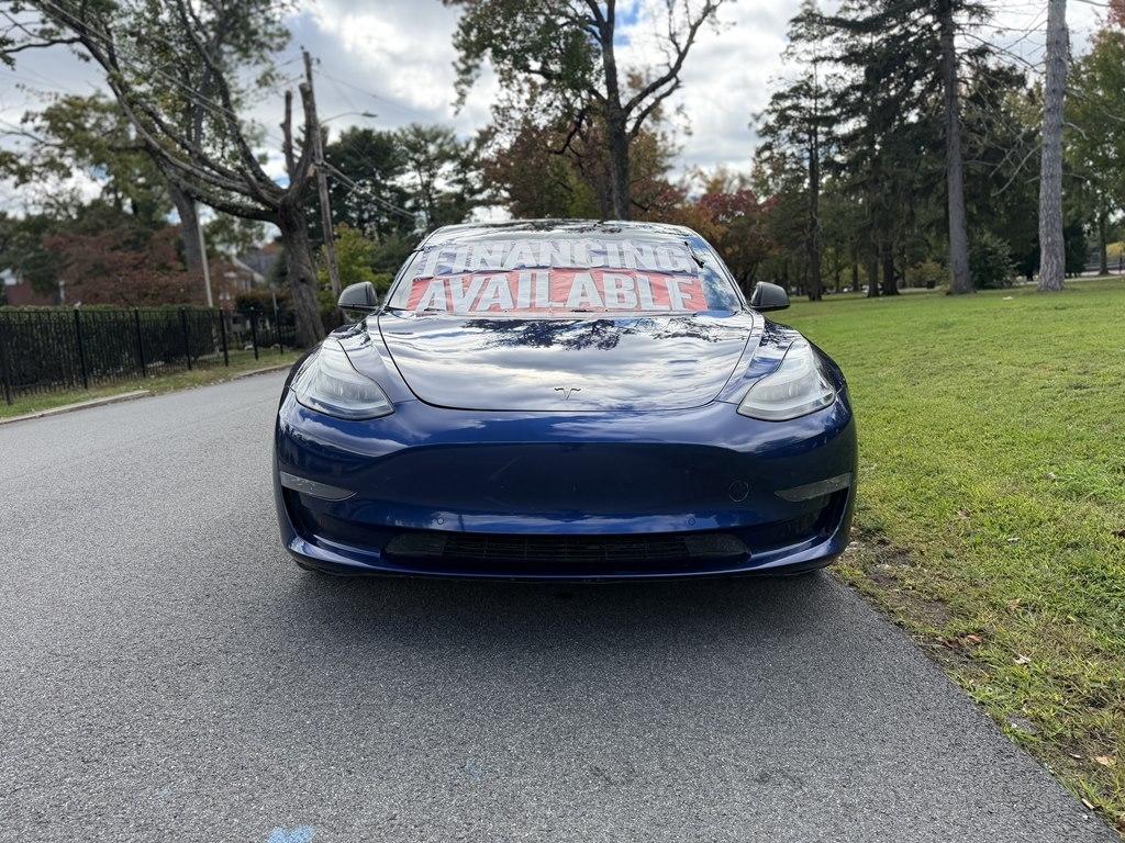 Tesla Model 3  2021
