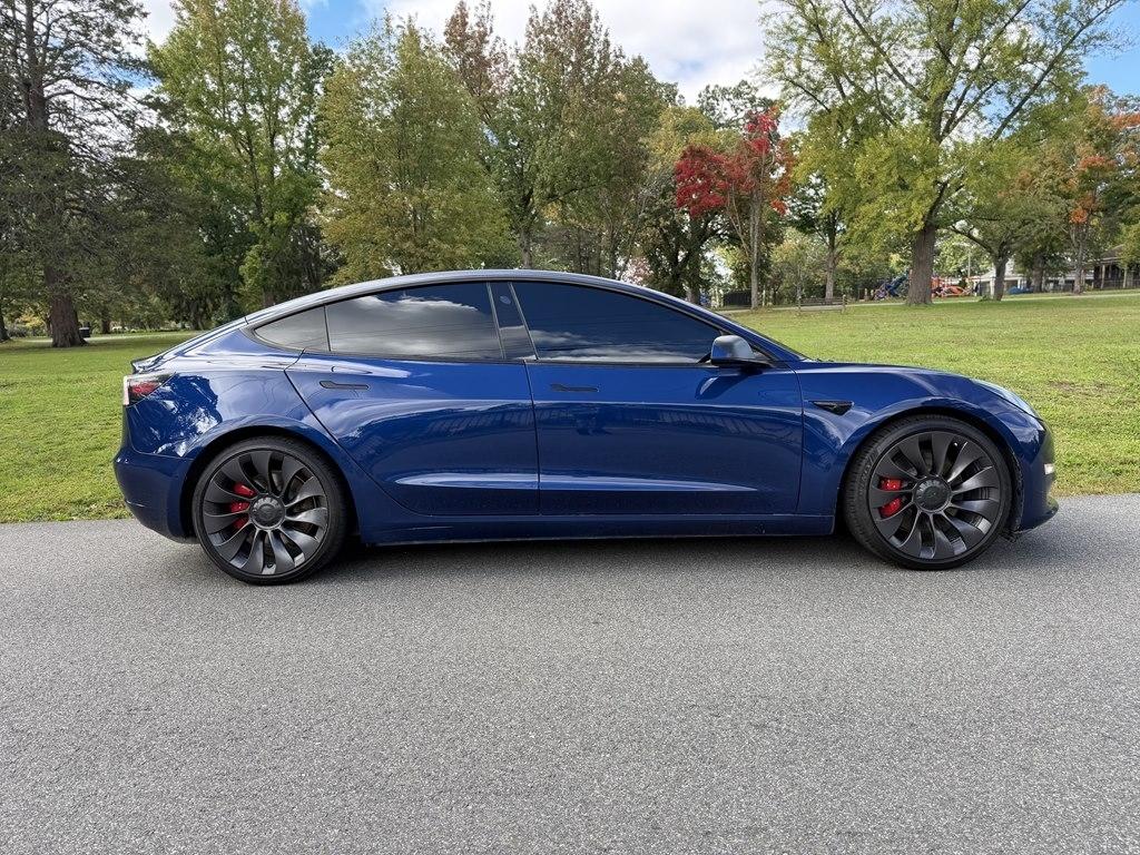 Tesla Model 3  2021