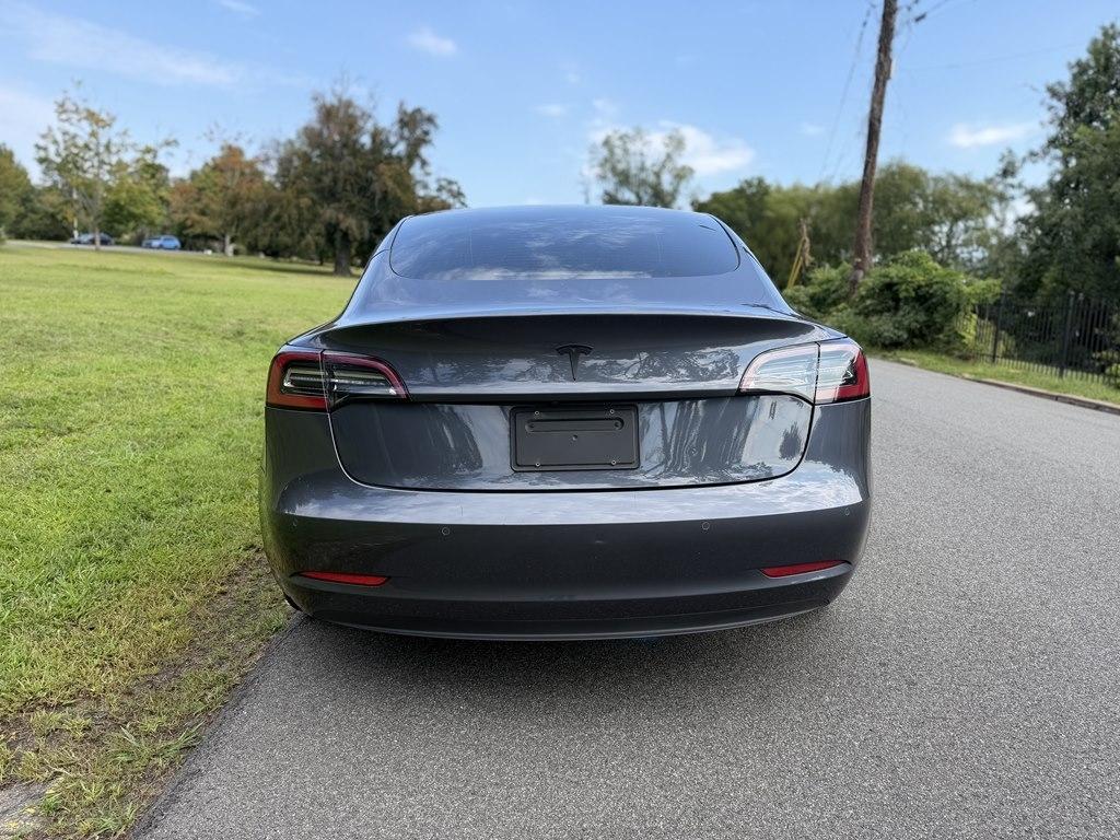 Tesla Model 3 photo 6