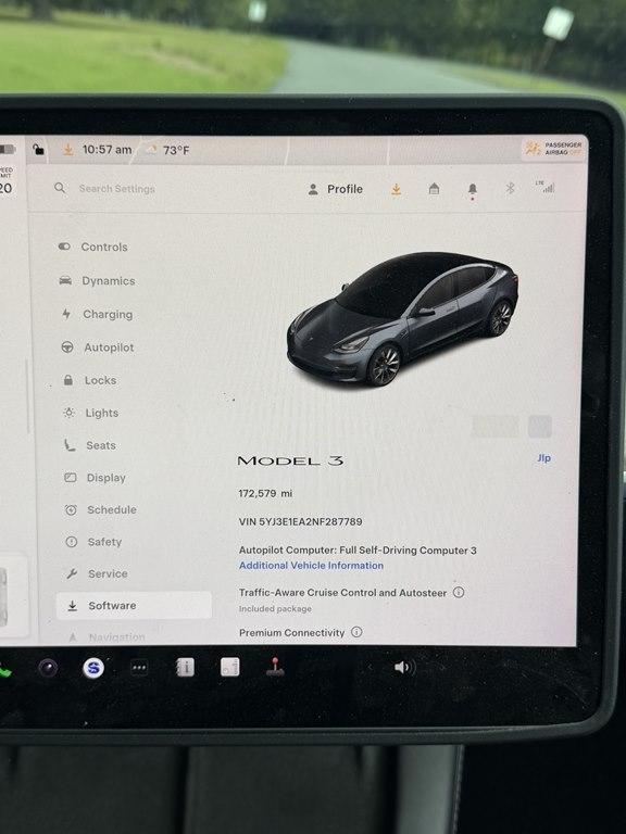 Tesla Model 3 photo 11