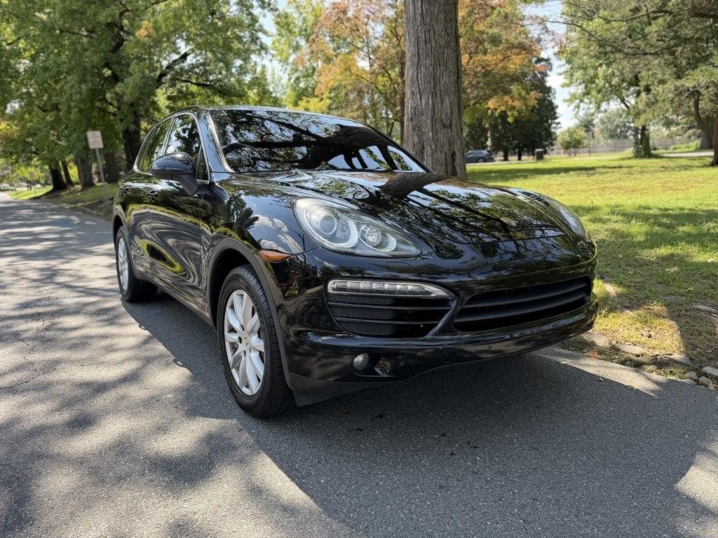 Porsche Cayenne  2012