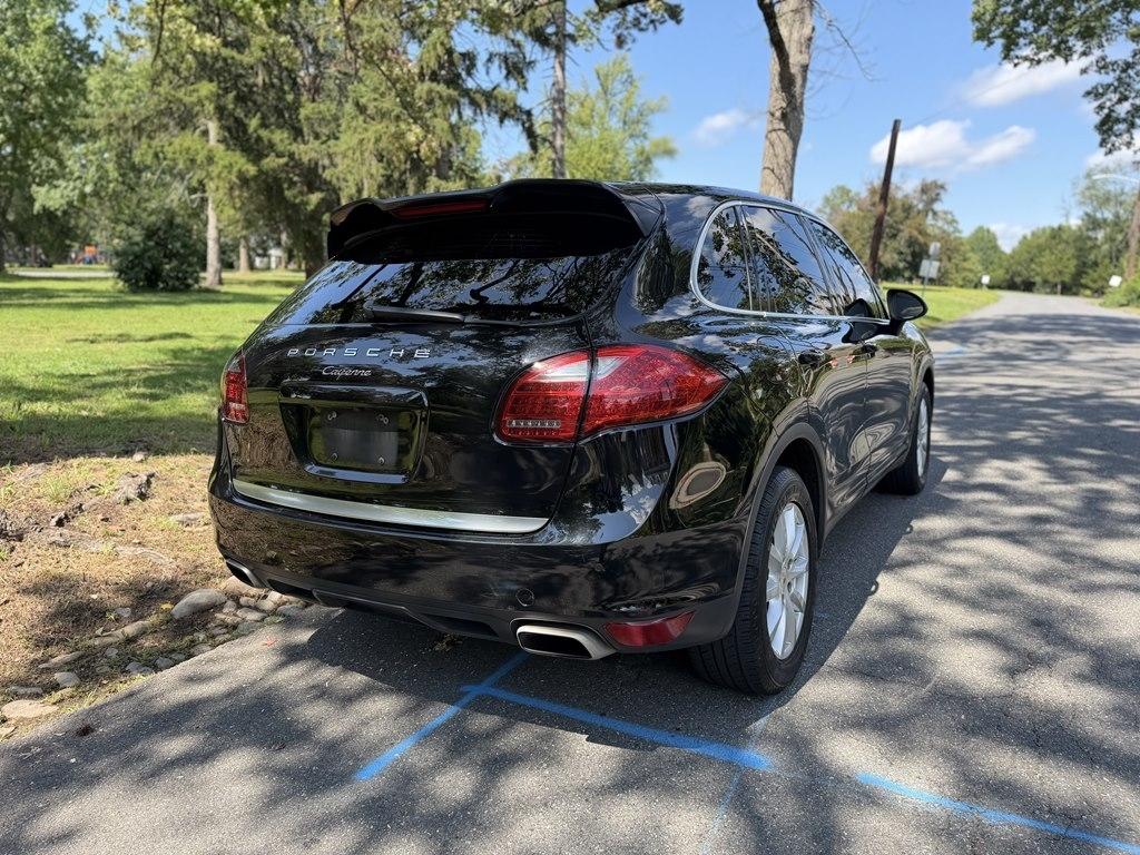 Porsche Cayenne  2012