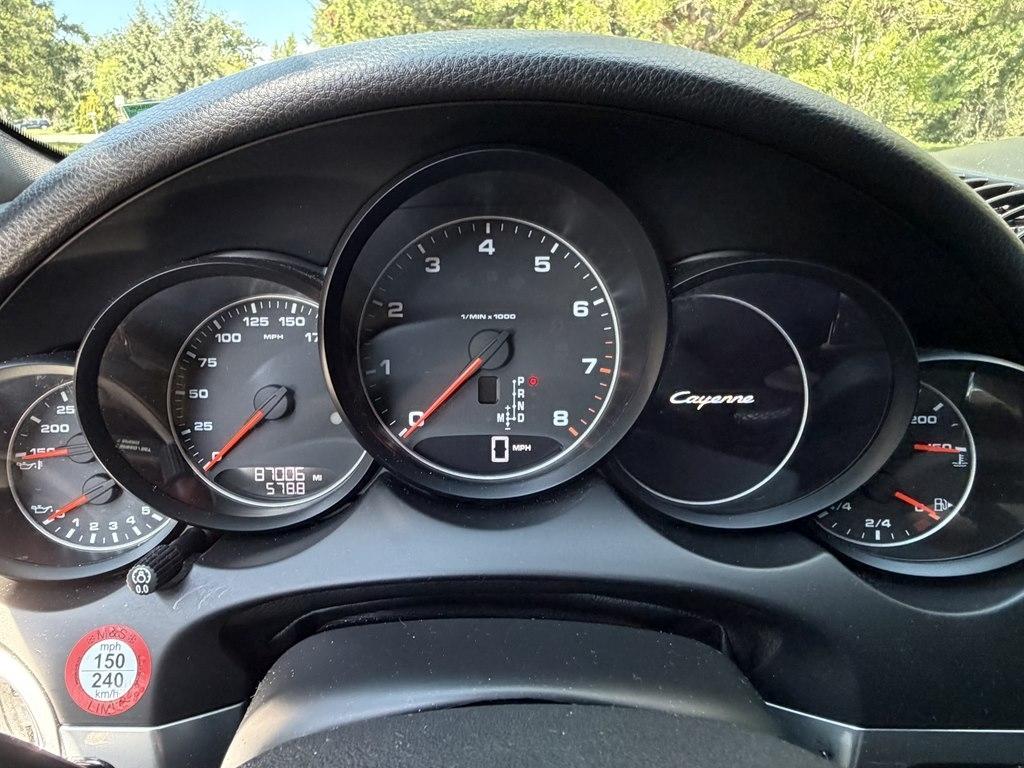 Porsche Cayenne  2012