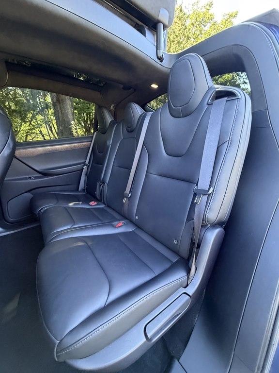 Tesla Model X photo 15