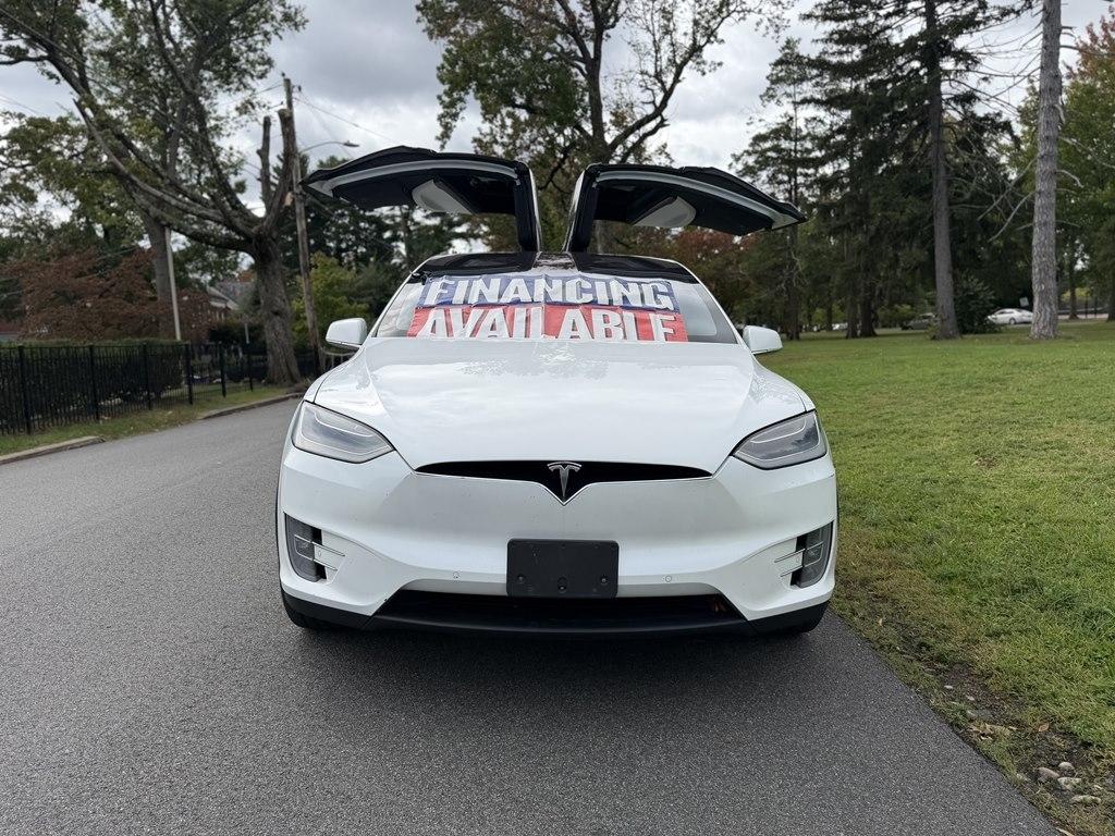 Tesla Model X  2020
