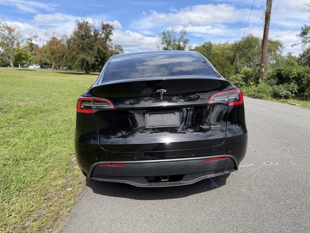 Tesla Model Y photo 6