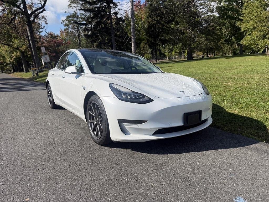 Tesla Model 3  2020