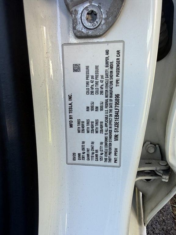 Tesla Model 3  2020