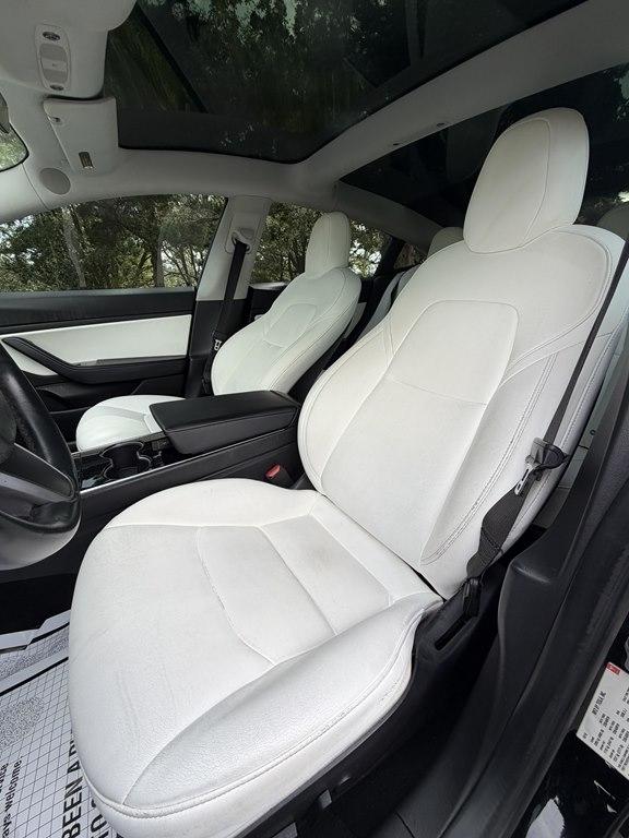 Tesla Model 3 photo 14