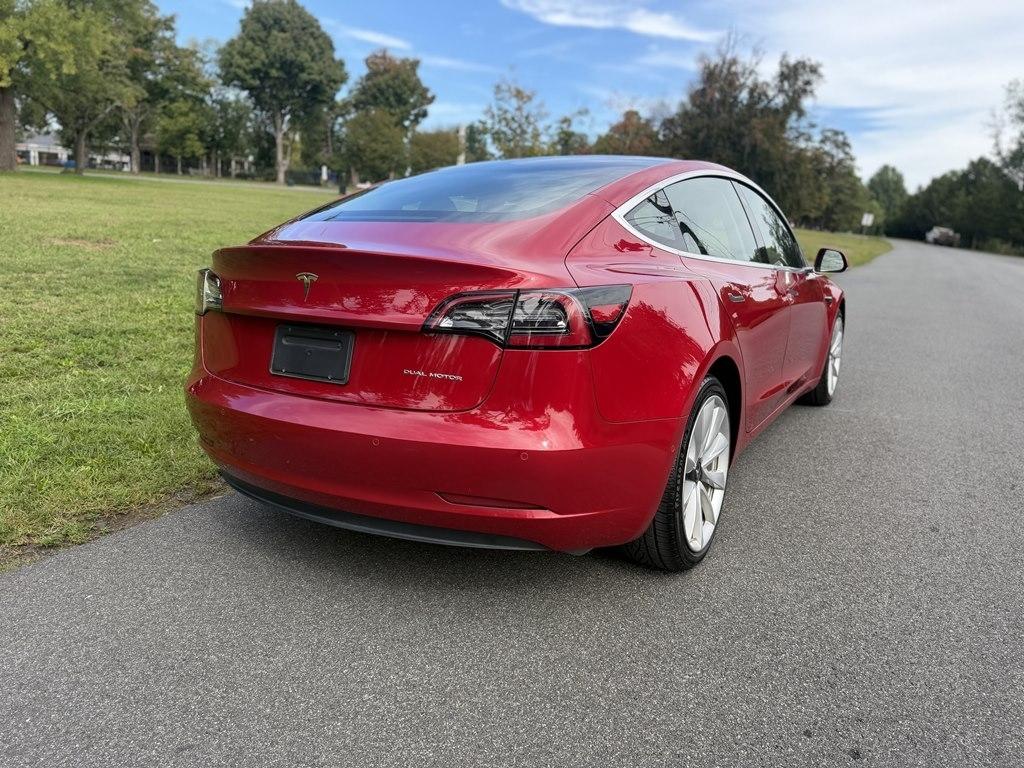 Tesla Model 3  2020