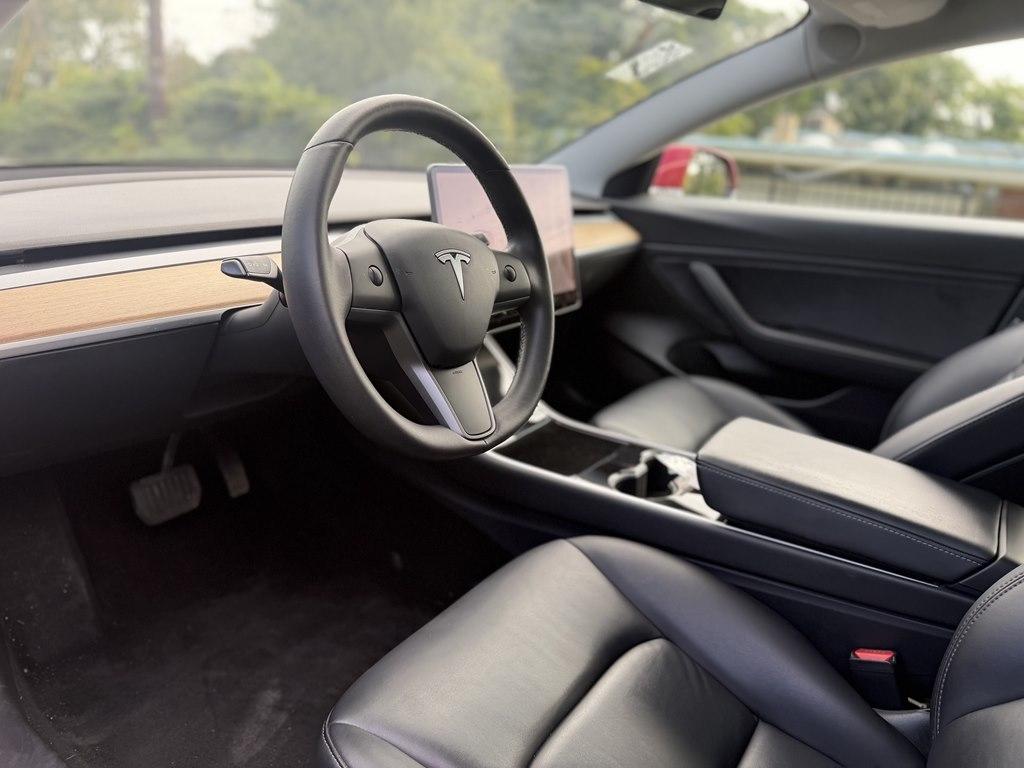Tesla Model 3  2020