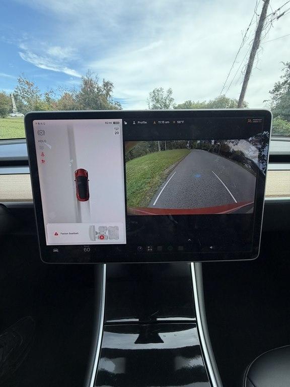 Tesla Model 3  2020