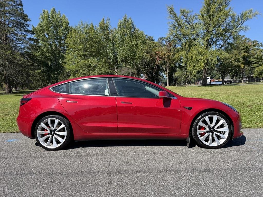 Tesla Model 3  2018
