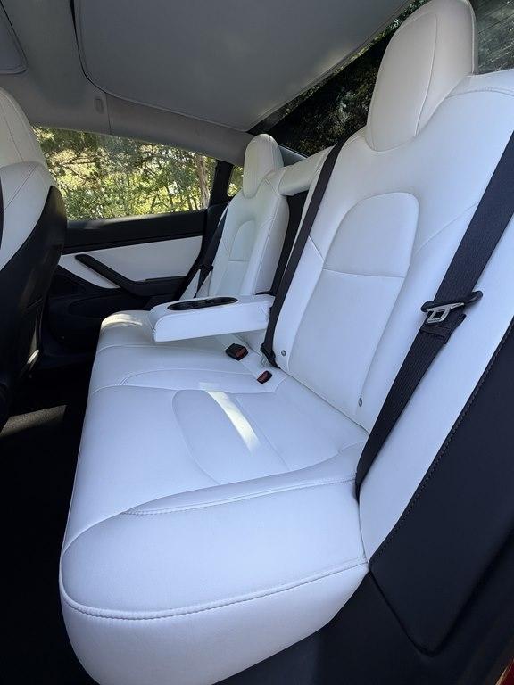 Tesla Model 3  2018