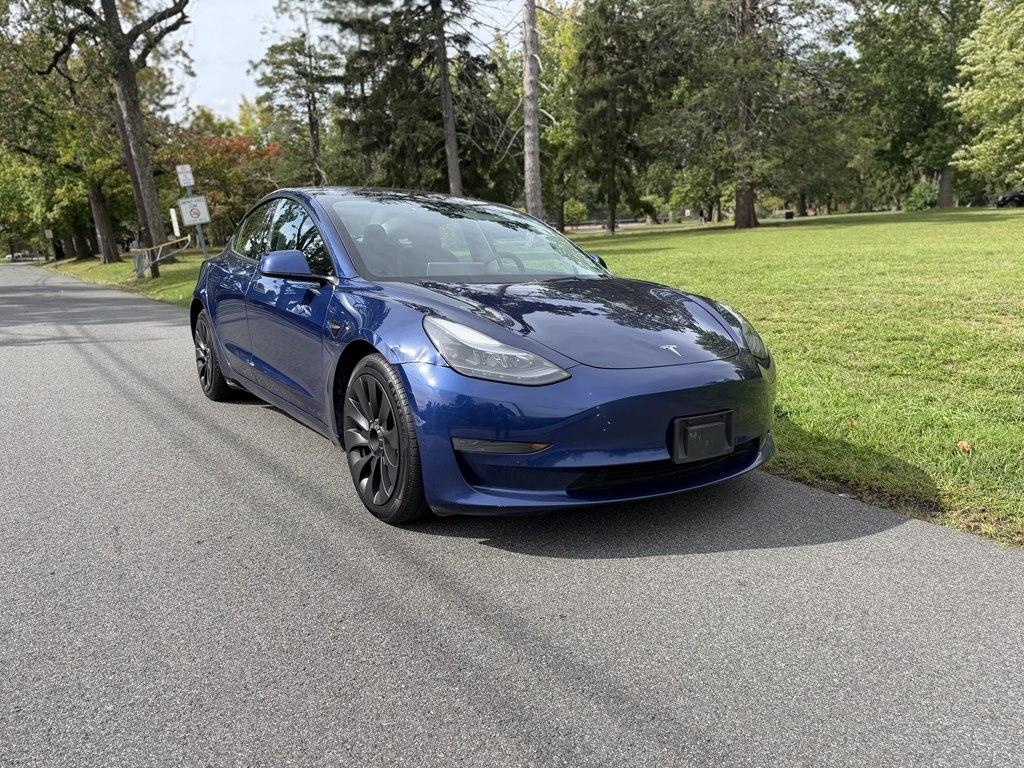 Tesla Model 3  2023