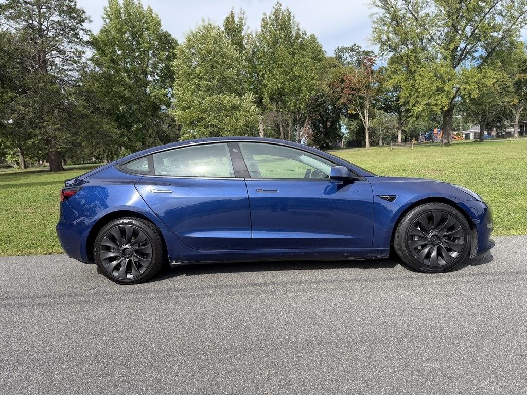 Tesla Model 3  2023