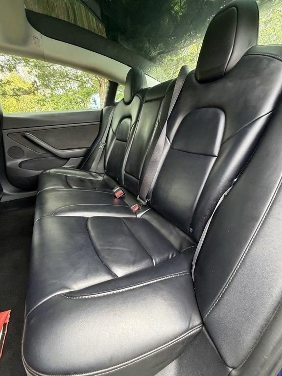 Tesla Model 3  2023