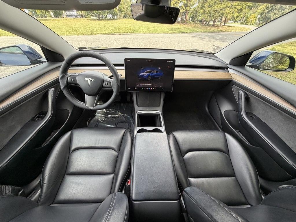 Tesla Model 3  2023