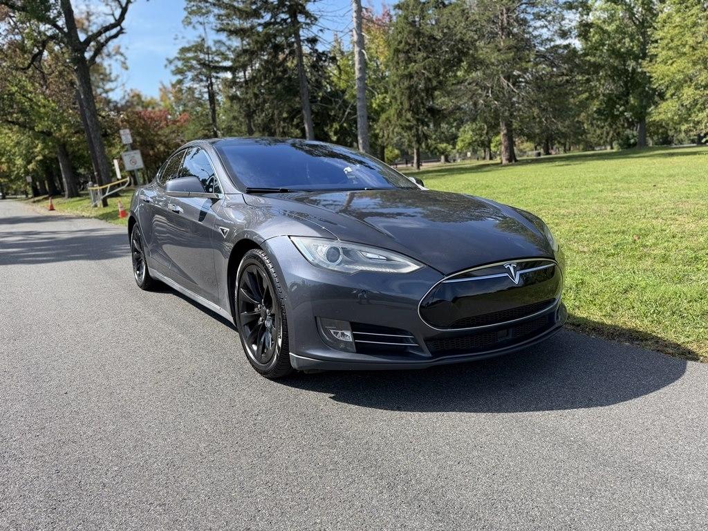 Tesla Model S  2016