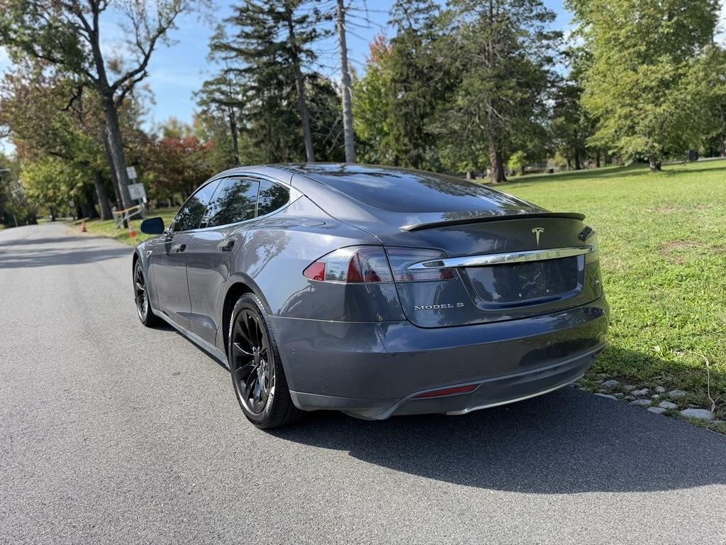 Tesla Model S  2016