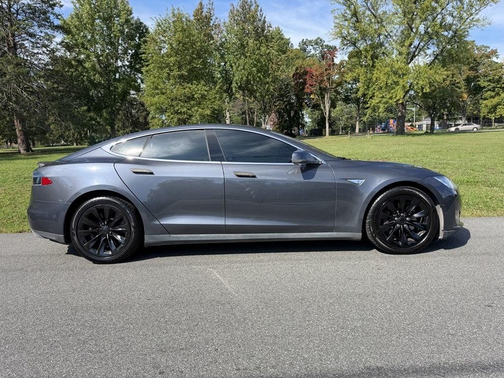 Tesla Model S  2016
