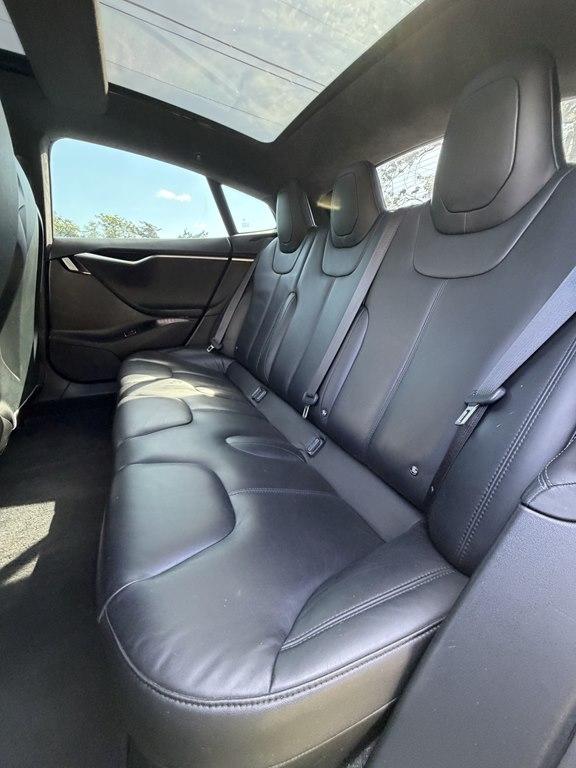 Tesla Model S  2016
