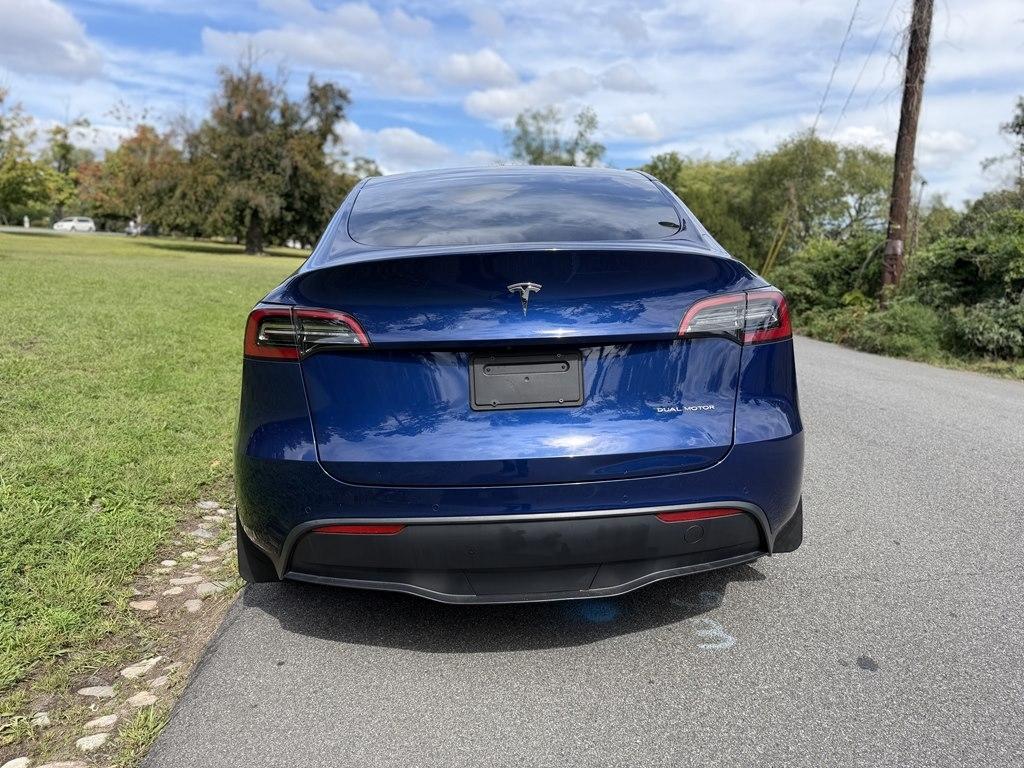 Tesla Model Y photo 6
