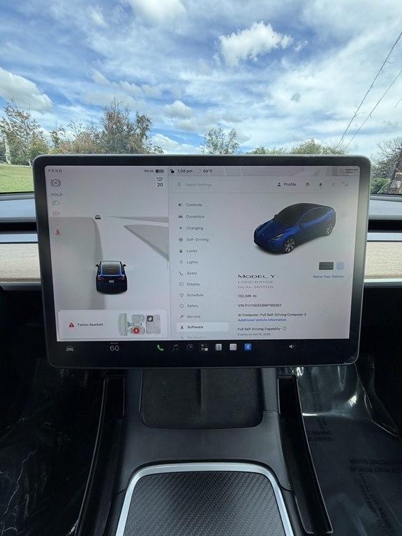 Tesla Model Y photo 11