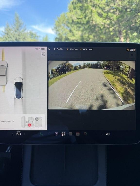 Tesla Model Y photo 12