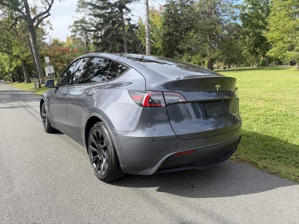 Tesla Model Y  2022