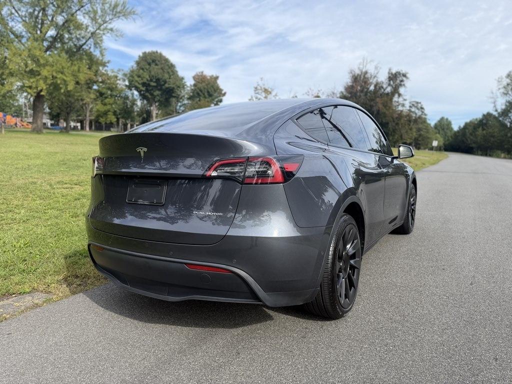 Tesla Model Y  2022