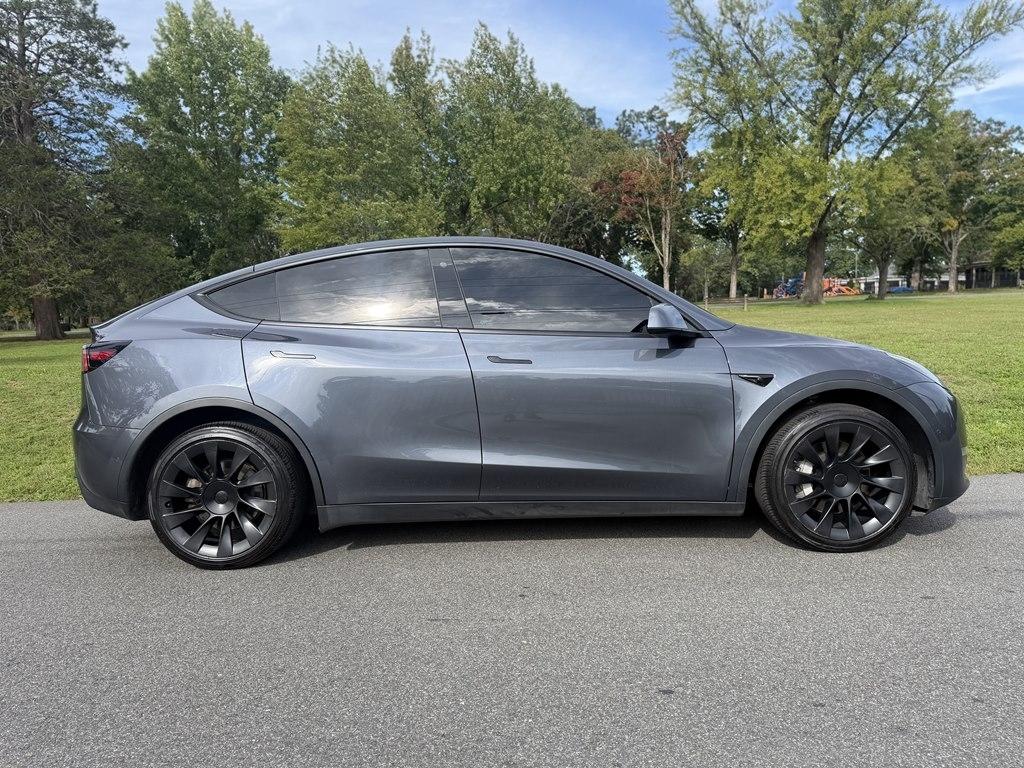 Tesla Model Y  2022