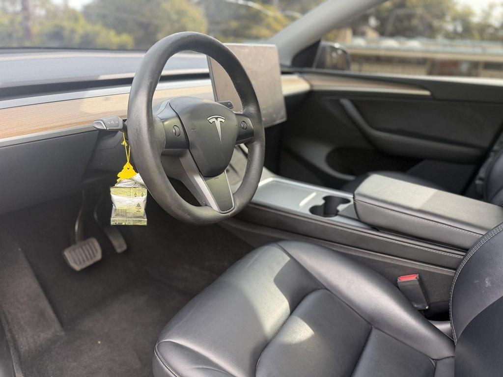 Tesla Model Y  2022