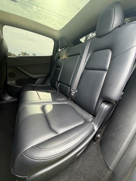 Tesla Model Y  2022