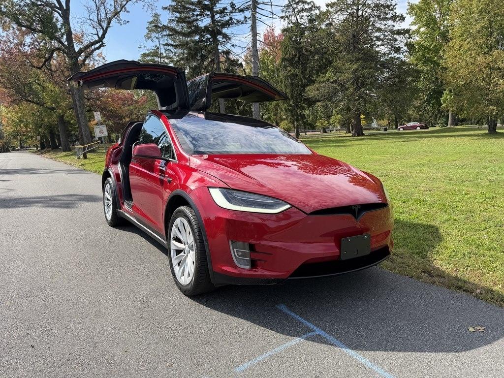 Tesla Model X  2018